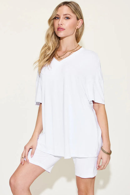 Relaxed V-Neck Tee and Shorts Set – product view 13